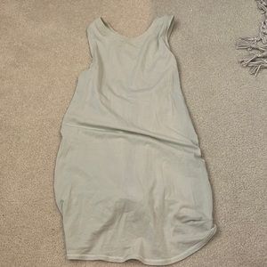 Lululemon tank!